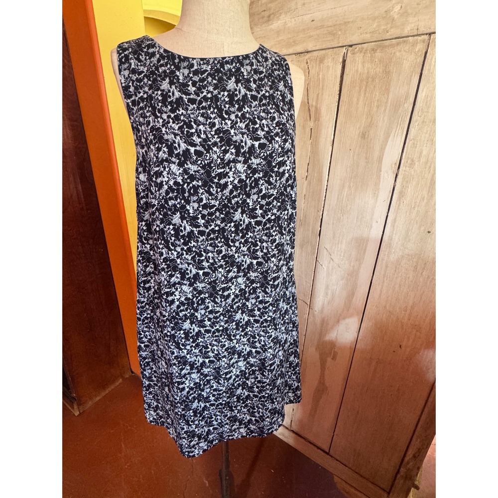 Nordstrom Rack Womens Navy White Floral Sleeveless Shift Dress Keyhole Back  M
